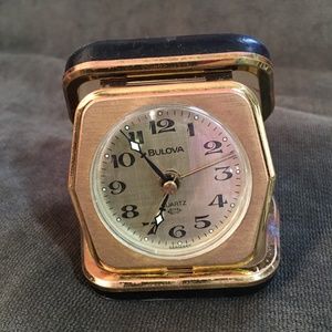 Bulova Germán clock